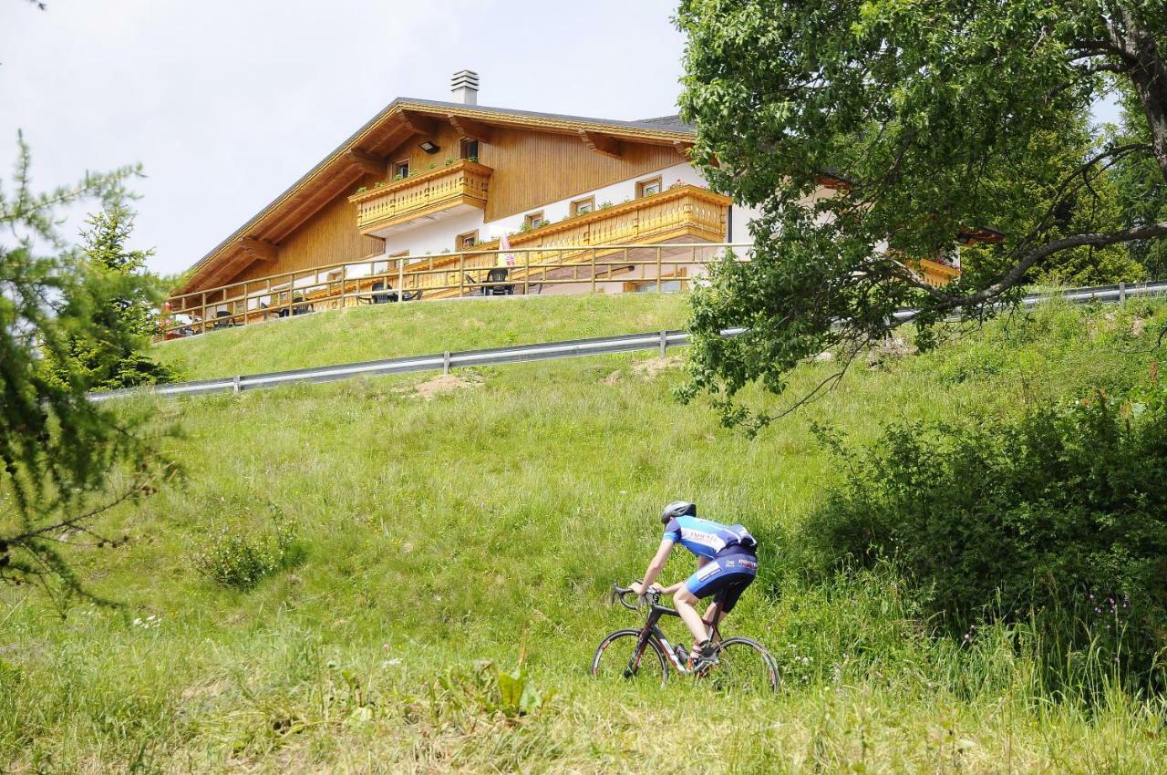 Отель Belvedere Mountain Experience Monno Экстерьер фото